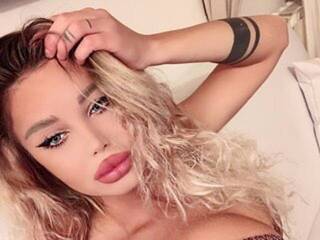 دردشة الفيديو المثيرة clickmee