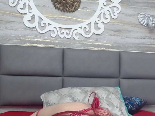 لقطات البث Cloeandtyfanny