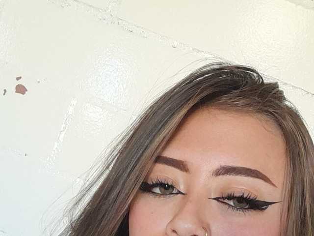 صورة الملف الشخصي cora-tay