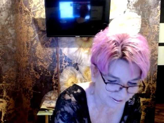 لقطات البث cornycamelia