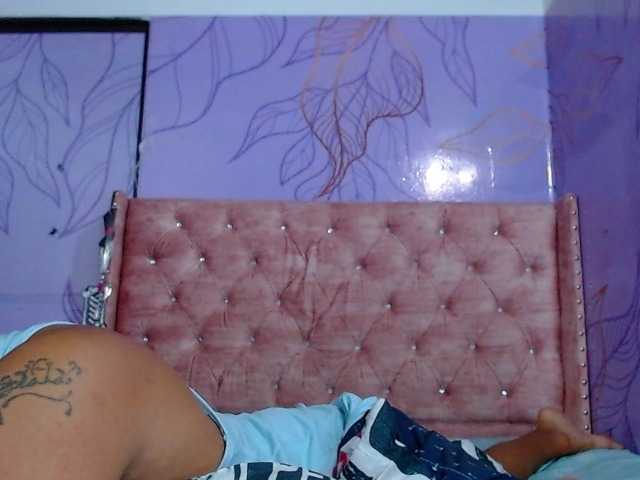 لقطات البث Couplesweet20