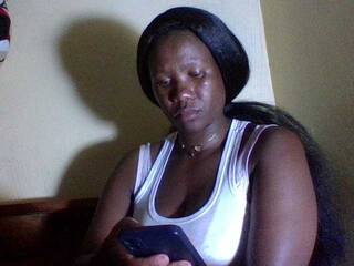 دردشة الفيديو المثيرة Creamier25