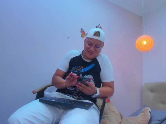 لقطات البث CristinStewar