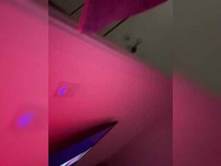 دردشة الفيديو المثيرة CUBA-V