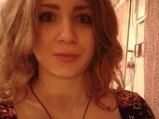 دردشة الفيديو المثيرة curlylili