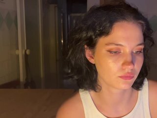 دردشة الفيديو المثيرة curlymary