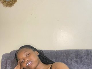 دردشة الفيديو المثيرة Curvy-maxy9