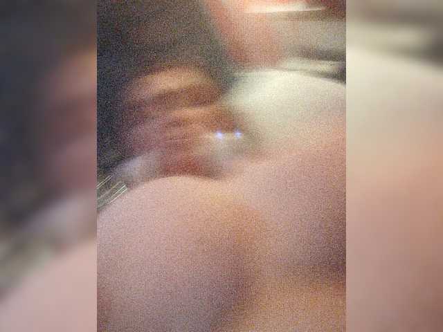 لقطات البث CurvyMeg