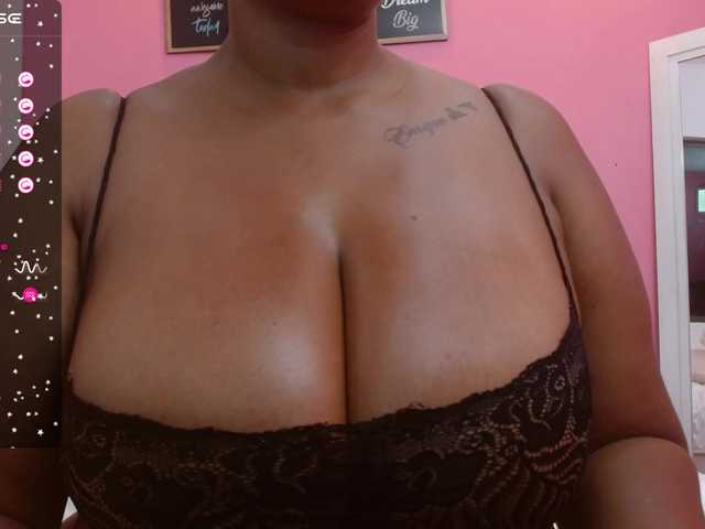 لقطات البث curvymommyy