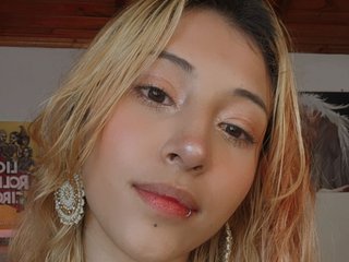 دردشة الفيديو المثيرة CuteWee420