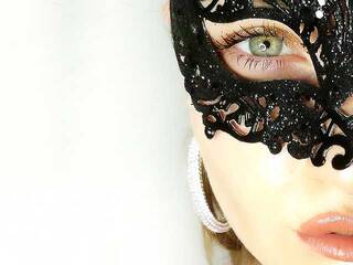 دردشة الفيديو المثيرة CyberTaboo