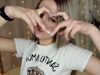 دردشة الفيديو المثيرة CyrilaPuff