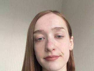 دردشة الفيديو المثيرة DacotaDoll