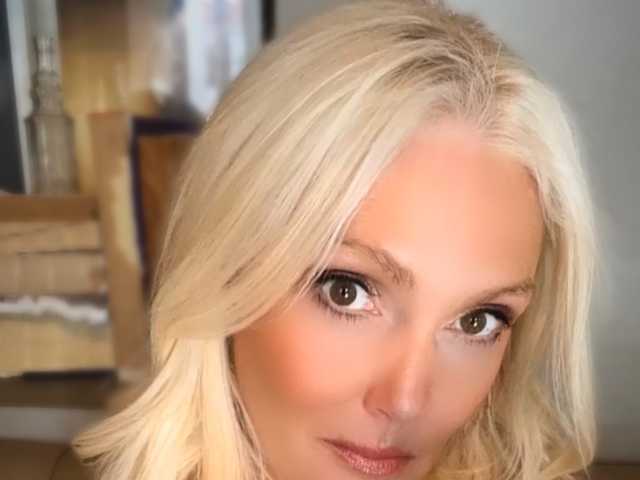 صورة الملف الشخصي DaisyHotwife