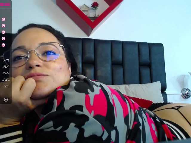 لقطات البث DanielaPaez