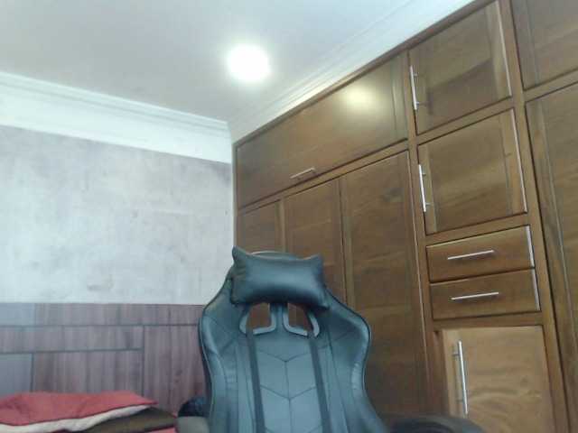 لقطات البث Danielaxue