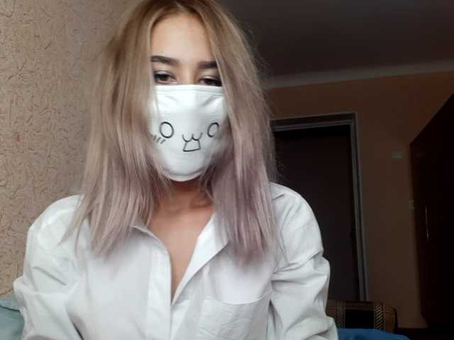 لقطات البث Danielle-mikk