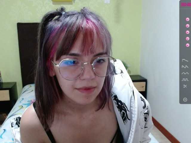 لقطات البث danikhadid