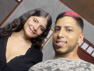 دردشة الفيديو المثيرة Danna-Leo