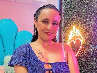 دردشة الفيديو المثيرة danna-mature19