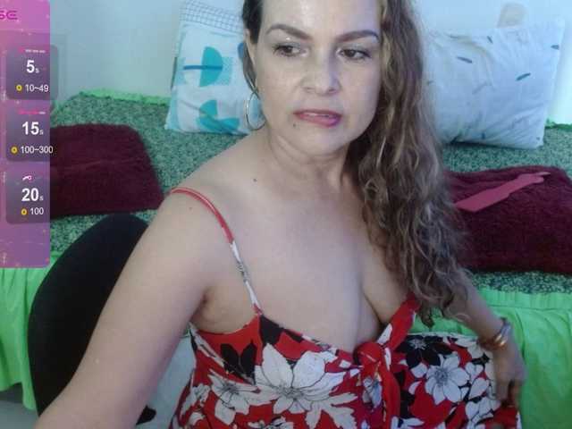 لقطات البث DannyXXXmom