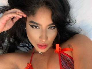 دردشة الفيديو المثيرة Darkiitty