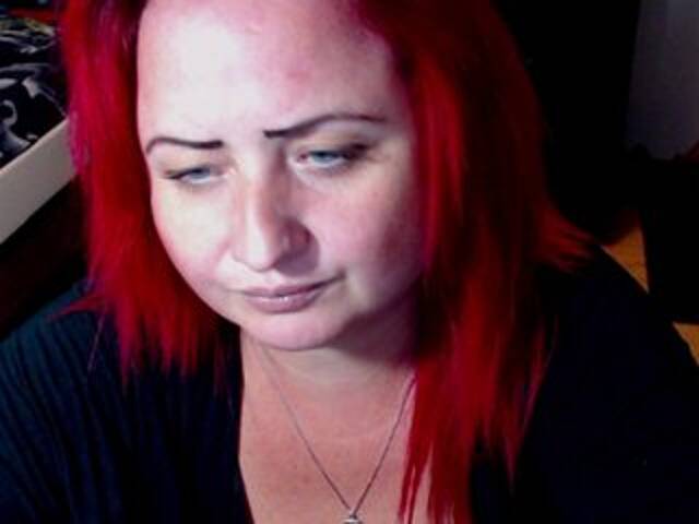 لقطات البث KinkyDomina