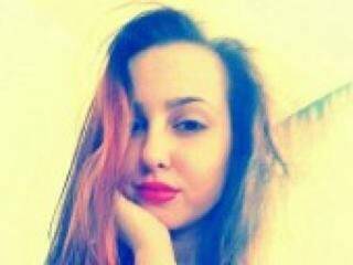 دردشة الفيديو المثيرة dayna