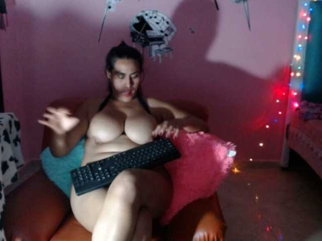لقطات البث debora-123