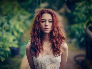 دردشة الفيديو المثيرة DebraForcus