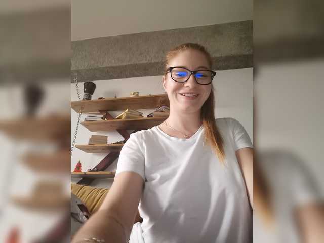 لقطات البث DeeanaEvans