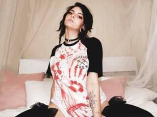 دردشة الفيديو المثيرة DelsinBlue