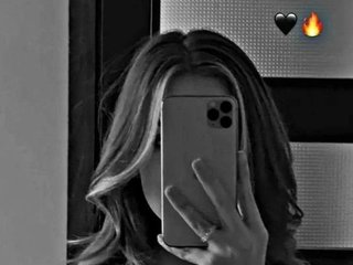 دردشة الفيديو المثيرة DemonMarrry