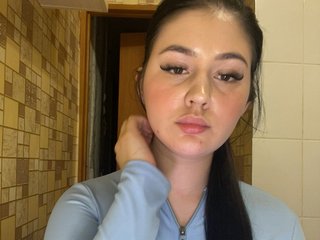 دردشة الفيديو المثيرة DemonMarrry