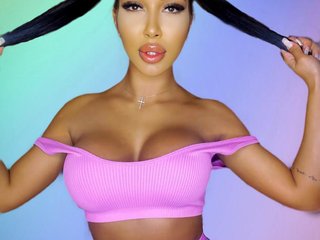 دردشة الفيديو المثيرة Denise-Quinn