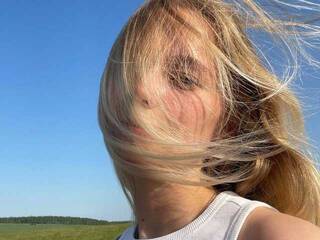 دردشة الفيديو المثيرة Detkaaa