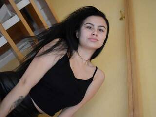 دردشة الفيديو المثيرة DevaMarri