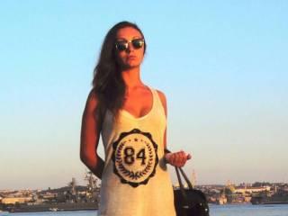 دردشة الفيديو المثيرة dinaenjoy