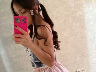 دردشة الفيديو المثيرة dinasun