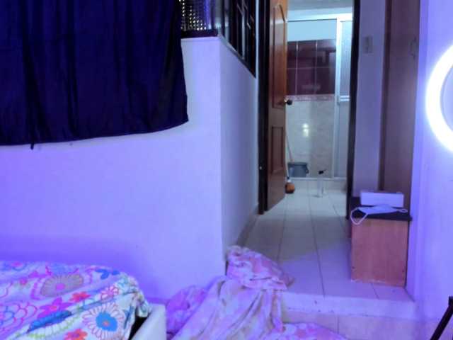 لقطات البث DirtyTeens18