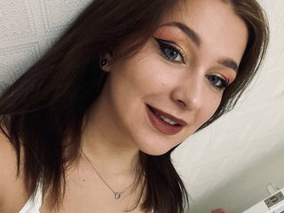 دردشة الفيديو المثيرة Disha-Lee