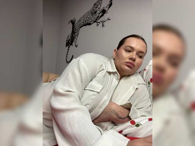 لقطات البث Divine-1