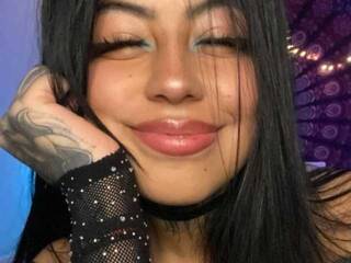 دردشة الفيديو المثيرة Dollcam