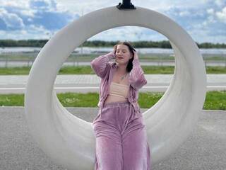 دردشة الفيديو المثيرة DollVice