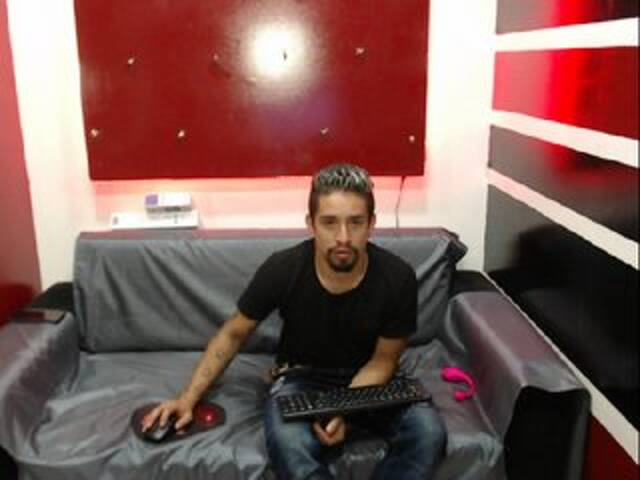 لقطات البث domcherry