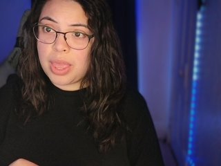 دردشة الفيديو المثيرة Drizzypeach