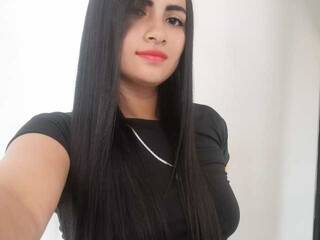 دردشة الفيديو المثيرة dyanaevans