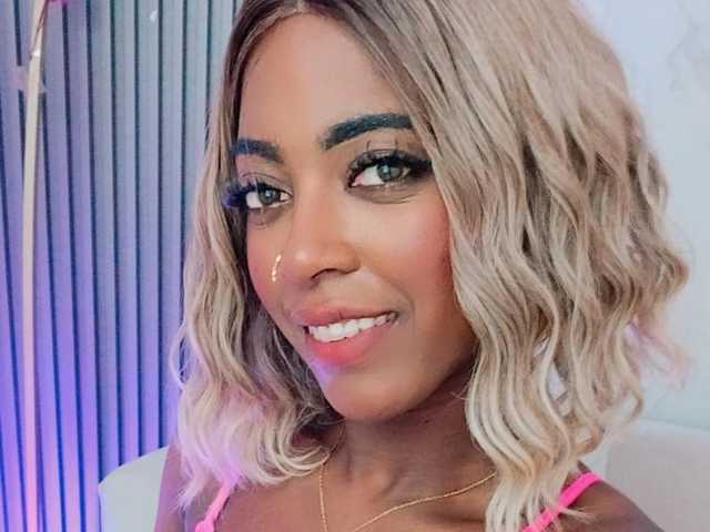 صورة الملف الشخصي ebonydreams01