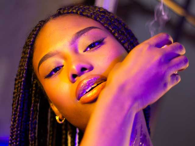 صورة الملف الشخصي Ebonymore06
