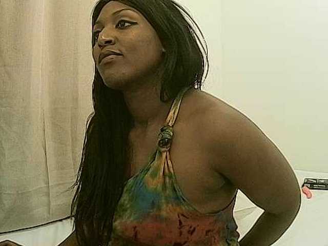 الصور EbonyStar3578 she is single ... make her your woman